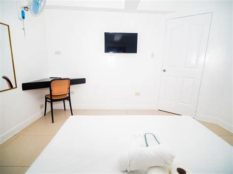 CJS Boracay Joint Inn .